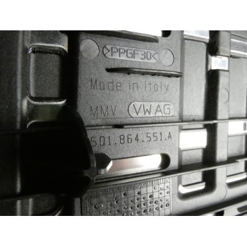 RIVESTIMENTO POGGIAPIEDE LATO SINISTRO - VOLKSWAGEN T-ROC R - ANNO 2019 IN POI - COD 5Q1864551A